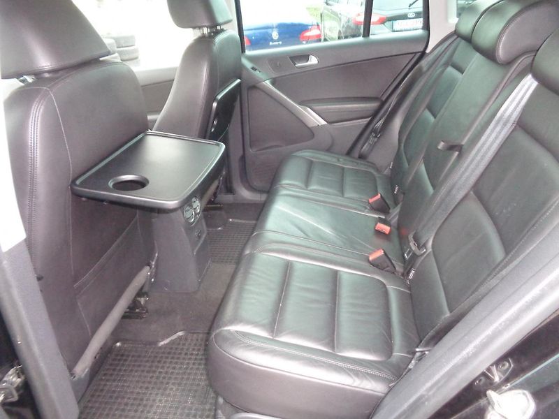 Volkswagen Tiguan 2,0 - fotka 18 z 21