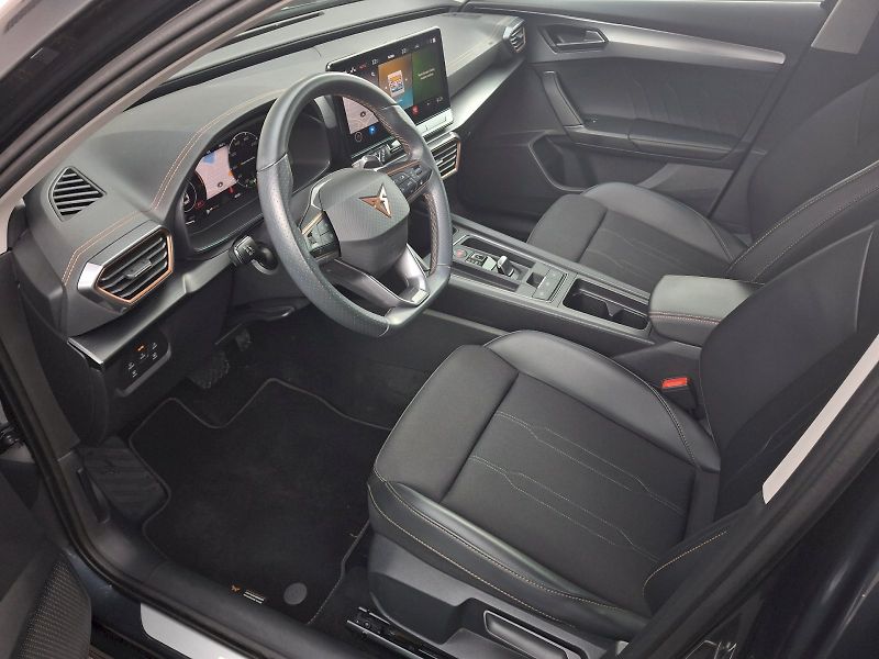 Cupra Formentor (2023) DSG 1,5TSi 110kW - fotka 6 z 35