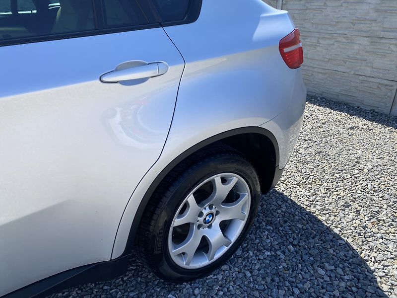 BMW X6 4.0D 4x4 310PS FULL CZ DPH 1A! - fotka 32 z 166