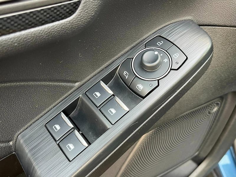 Ford Kuga (2023) ST-line, PHEV, Fordpass, ČR, 1 - fotka 16 z 30