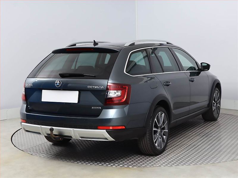 Škoda Octavia (2019) Scout 2.0 TDI, 4X4, Automat - fotka 5 z 20