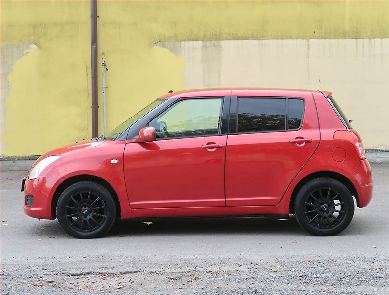 Suzuki Swift (2010) 1.3 i, Serv.kniha, nová STK - fotka 3 z 16