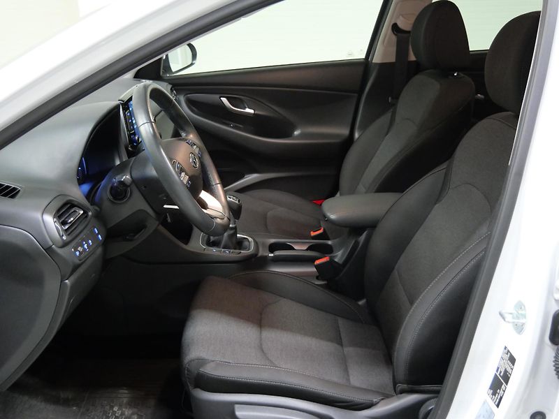 Hyundai i30 - fotka 11 z 26