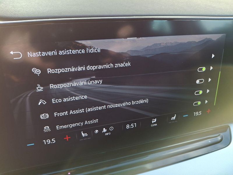 Škoda Octavia (2023) 1.0 E-TSI Business Plus ZÁRUKA - fotka 25 z 38