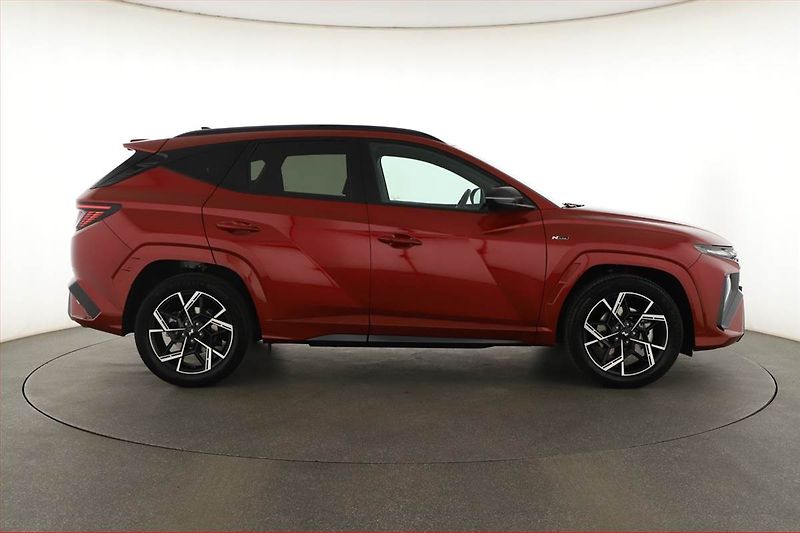 Hyundai Tucson (2026) 1.6 T-GDI, N-LINE, AUTOMAT - fotka 6 z 19