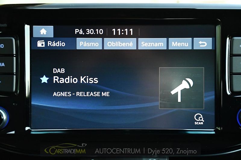 Hyundai i30 1.6CRDi NAVI KAMERA CARPLAY - fotka 39 z 48