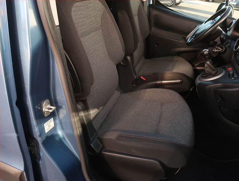 Citroën Berlingo (2016) XTR 1.6 HDi, 5Míst, ČR - fotka 9 z 19