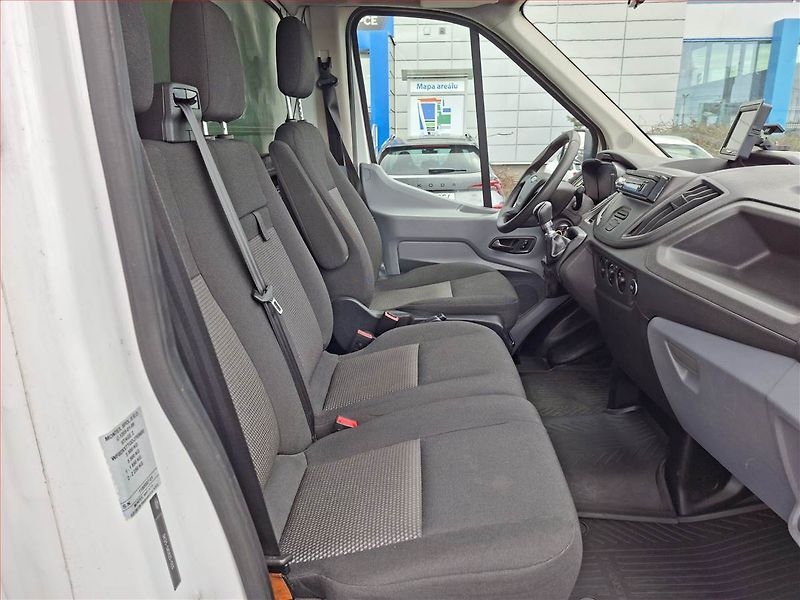 Ford Transit (2018) 2.0 EcoBlue, Valník, 26m3, ČR - fotka 9 z 11