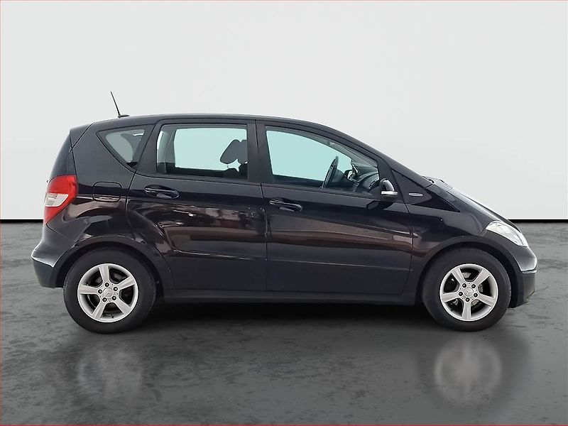 Mercedes-Benz Třídy A (2011) A 160 - fotka 6 z 14