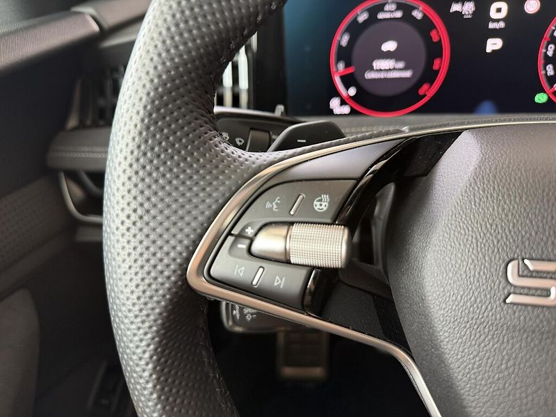 Škoda Superb DSG 4M 2,0TDi 142kW SportLine - fotka 21 z 25