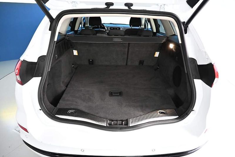 Ford Mondeo (2022) 2.0 LED SONY Kamera Tažné 8AT - fotka 8 z 38