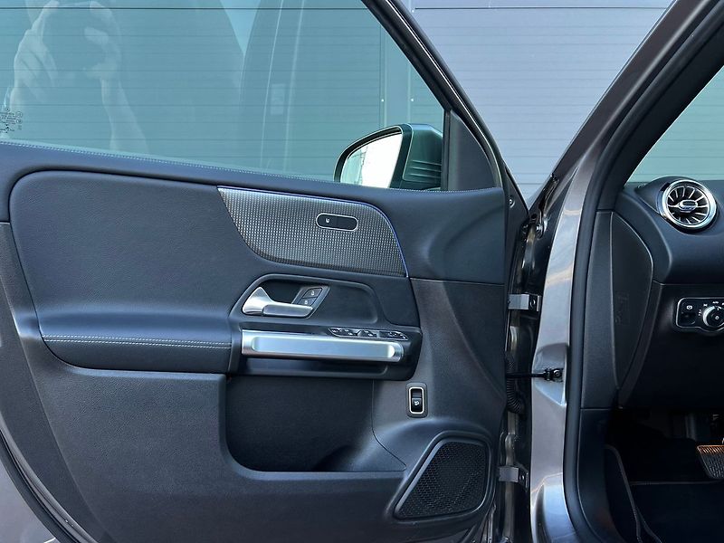 Mercedes-Benz GLB (2020) 200d-Progressive-P.KAMERA - fotka 12 z 45