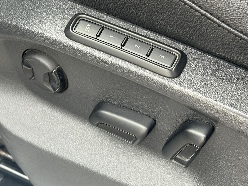 Volkswagen Tiguan (2016) 2.0TDi DSG 4M Highline Virtual - fotka 21 z 52