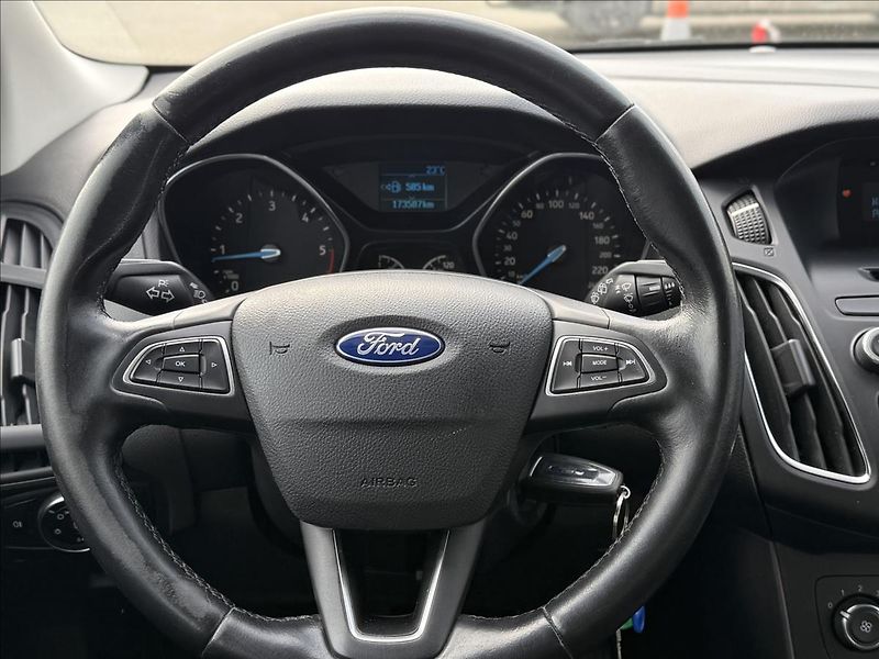 Ford Focus 1,6 TDCi 70kW Trend - fotka 18 z 22