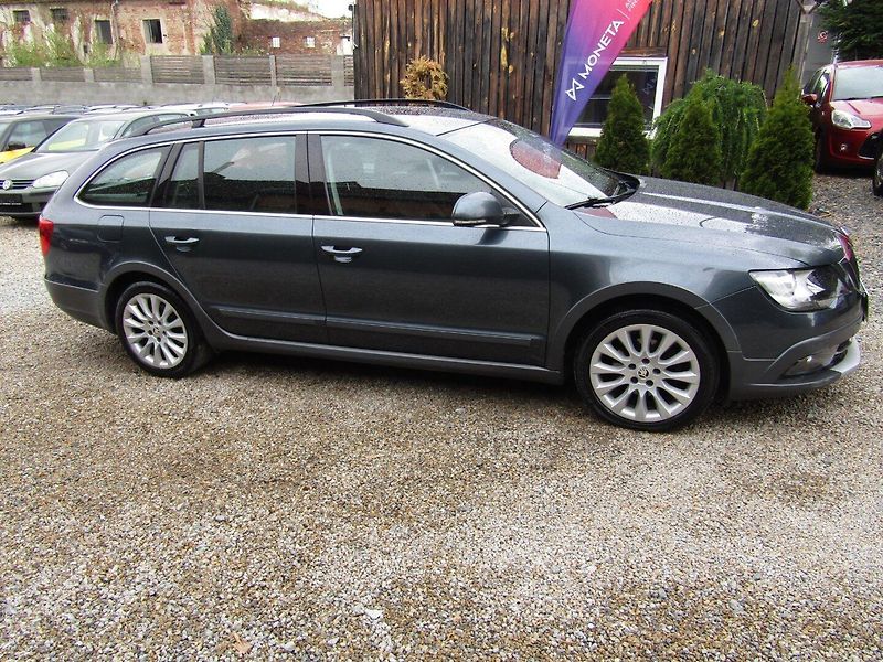 Škoda Superb (2015) 1.6 TDI 77kW  OUTDOOR - fotka 8 z 46