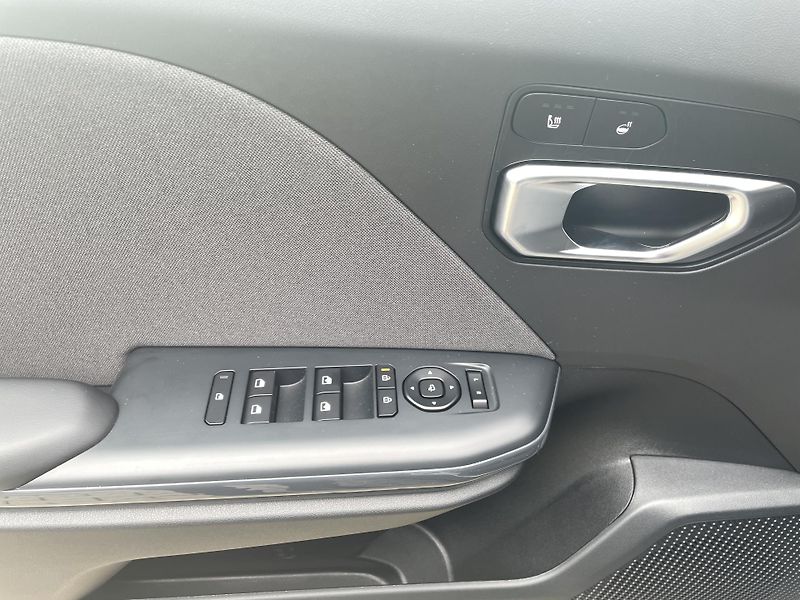Kia K4 (2026) 1.0T-GDi MHEV EXCLUSIVE 7DCT - fotka 4 z 20