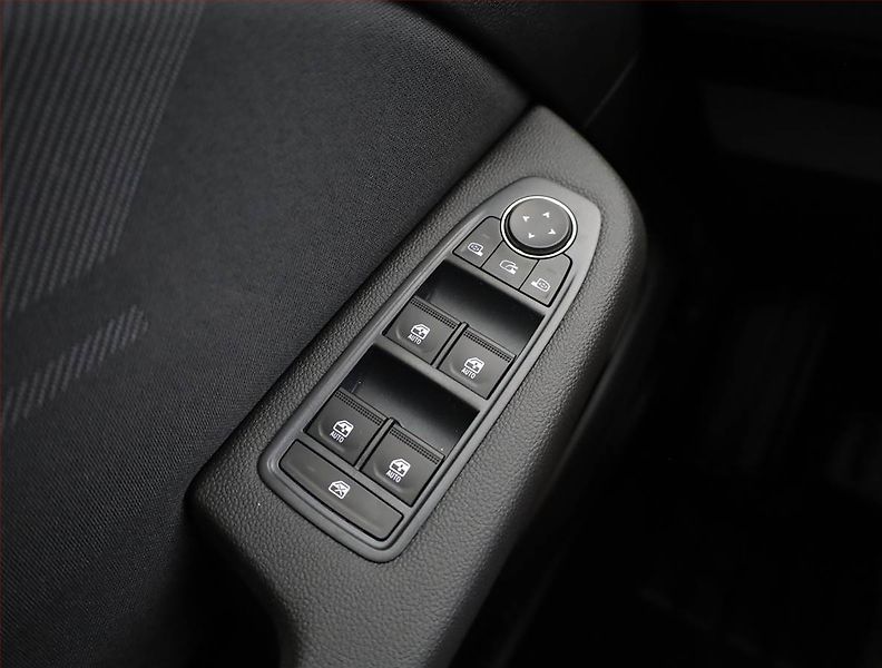 Renault Clio (2026) E-Tech Hybrid - fotka 18 z 21