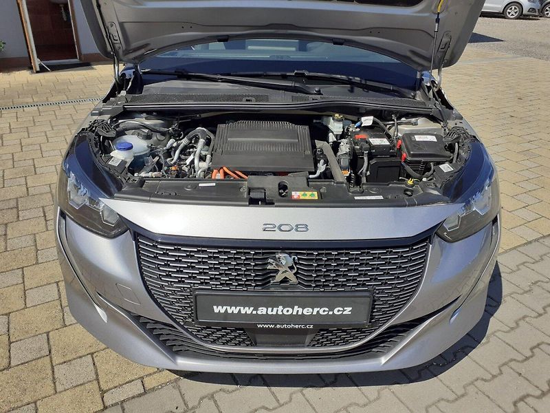 Peugeot 208 (2023) ELEKTRO 100Kw NAVIGACE - fotka 33 z 39