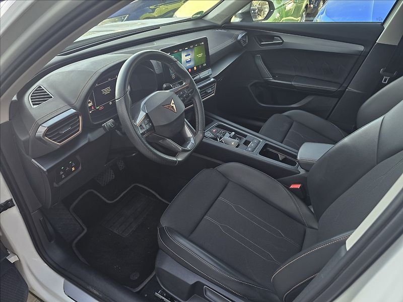 Cupra Formentor 1,4 eTSi 150KW eHYBRID DSG - fotka 13 z 48