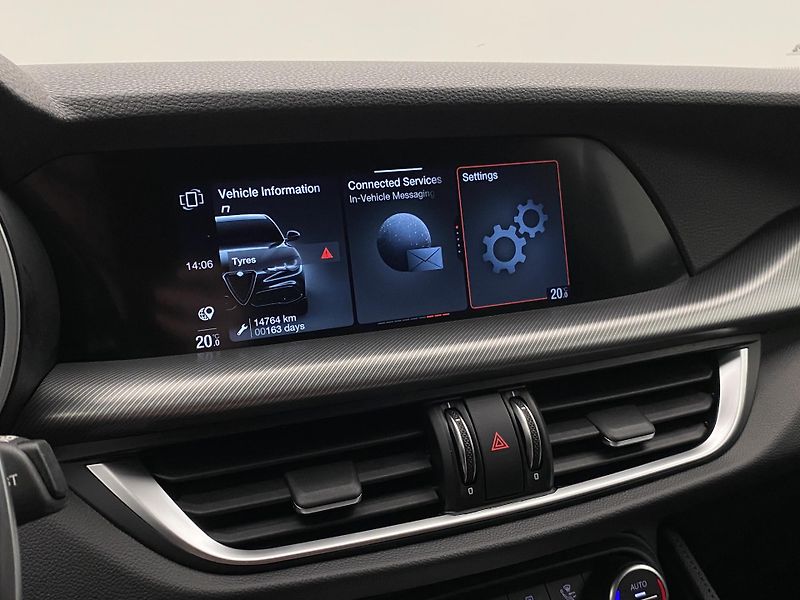 Alfa Romeo Stelvio VELOCE 2.2JTDm REZERVACE - fotka 40 z 62