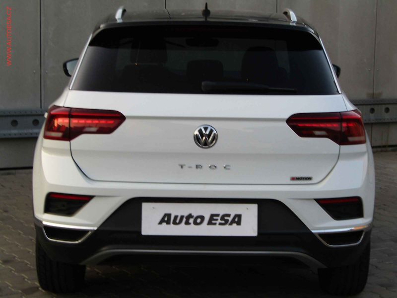 Volkswagen T-Roc (2019) 2.0 TDi 4x4, ČR, DSG, LED - fotka 5 z 21