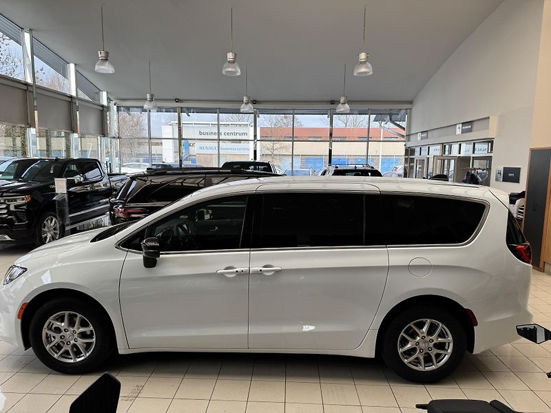 Chrysler Pacifica Grand Caravan SXT - fotka 2 z 57