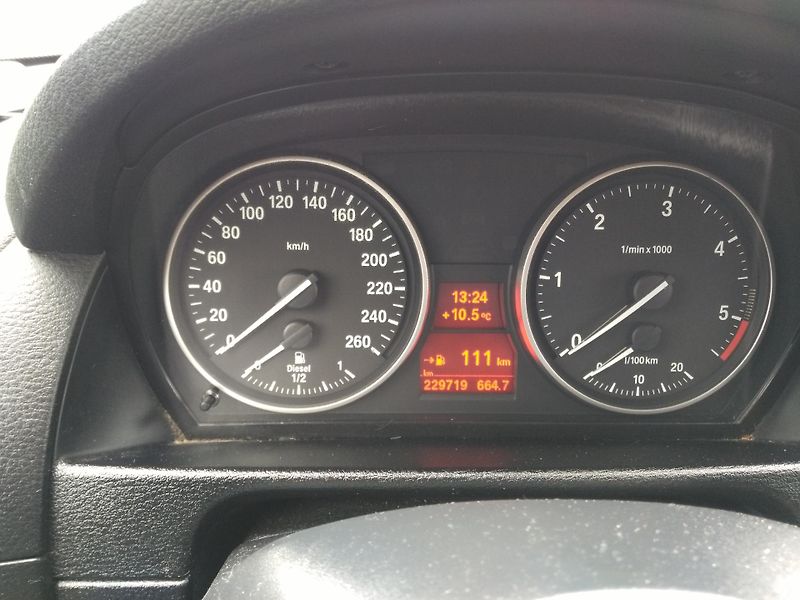 BMW X1 2,0 D  XDrive /135 kW/  - fotka 19 z 34