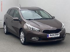 Kia Ceed (2013) 1.6CRDi, ČR, AC, TZ, park - fotografie inzerátu
