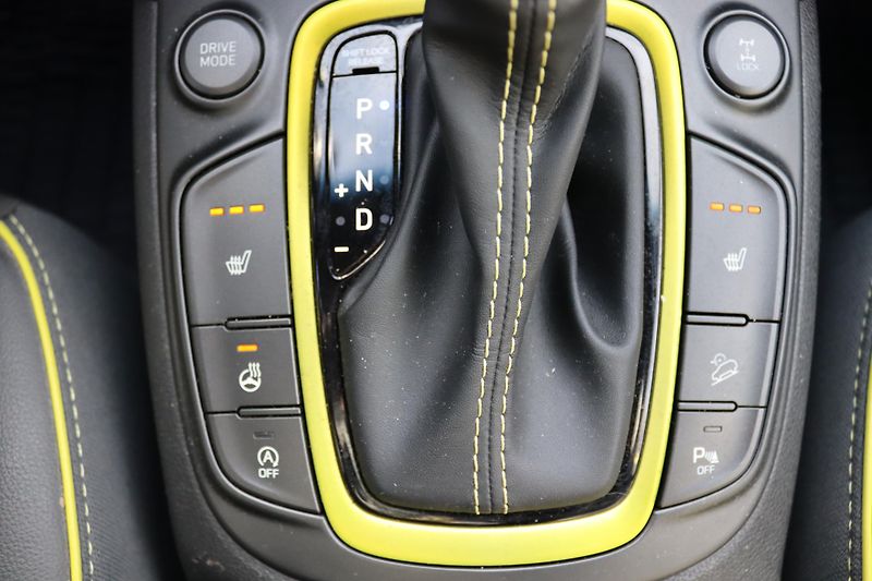 Hyundai Kona 1.6 T-GDI 4×4 | 7DCT | 130 kW - fotka 35 z 57