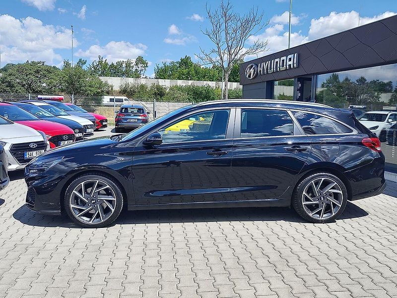 Hyundai i30 1.5 T-GDi/117kW N-Line MHEV - fotka 8 z 35