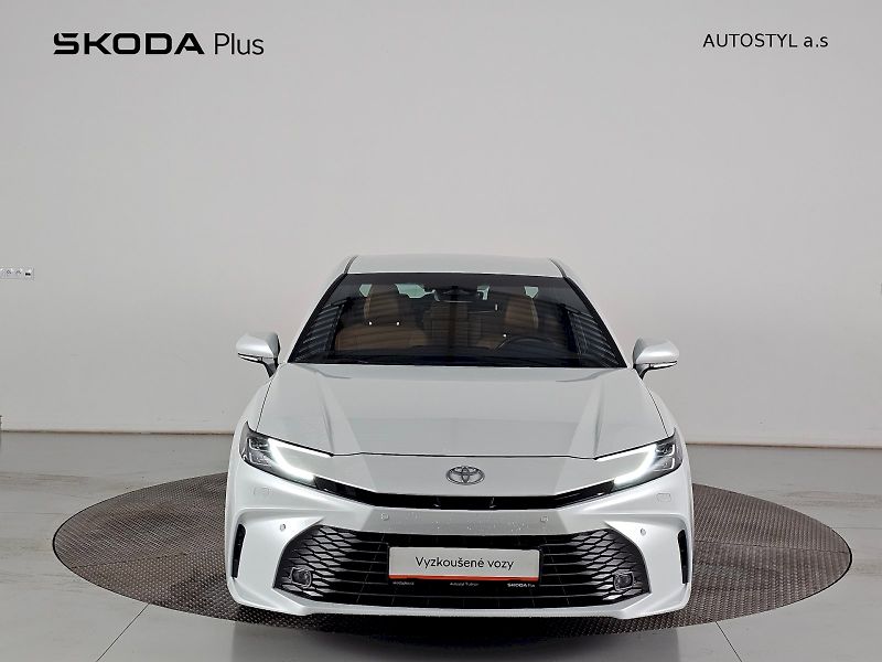 Toyota Camry (2025) 2.5HEV 230k - fotka 4 z 26