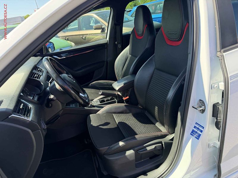 Škoda Octavia (2015) 2.0TSi, RS - fotka 9 z 19