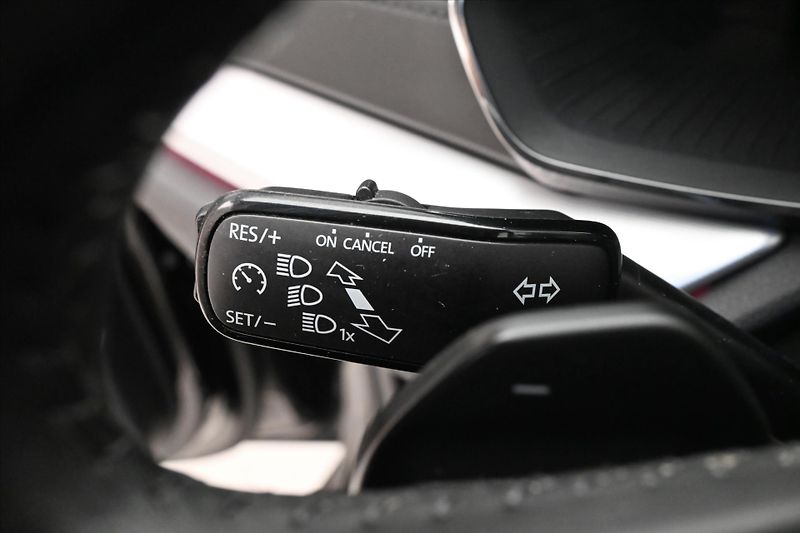 Škoda Octavia 1,4 TSI iV 150kW DSG Style Zár - fotka 23 z 31