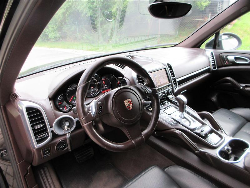 Porsche Cayenne 3,0 D, Navi, Kůže, 20ALU - fotka 12 z 33