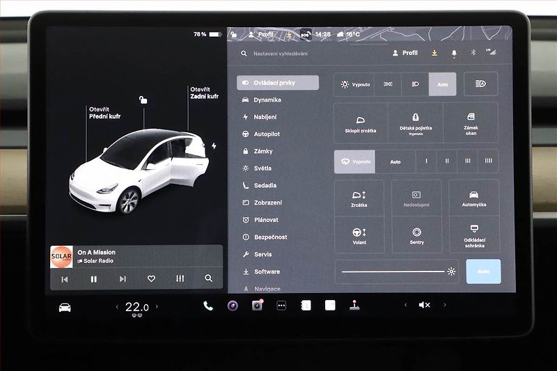 Tesla Model Y (2021) Long Range AWD 75kWh, SoH 91% - fotka 15 z 28