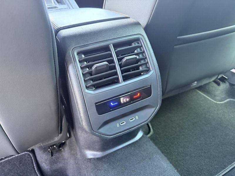 Cupra Formentor 1.4TSI E-HYBRID LED REZERVACE - fotka 53 z 60