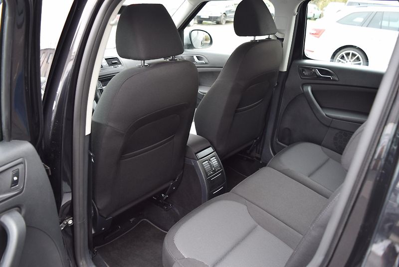 Škoda Yeti (2016) 1.4TSI 92kw AMBI ALU TEMPOMAT - fotka 17 z 44