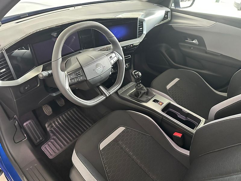 Opel Mokka Edition 1.2 TURBO 100 kW, MT6 - fotka 7 z 18