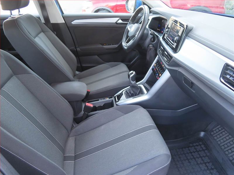 Volkswagen T-Roc (2022) 1.5 TSI - fotka 9 z 20