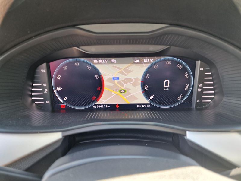 Škoda Scala 1,0TSI 81KW STYLE VIRTUÁL  - fotka 15 z 19