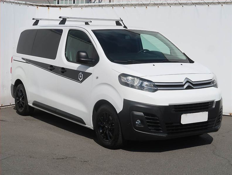 Citroën Jumpy (2018) 1.6 BlueHDi, L2H1, 1Maj - fotka 1 z 17