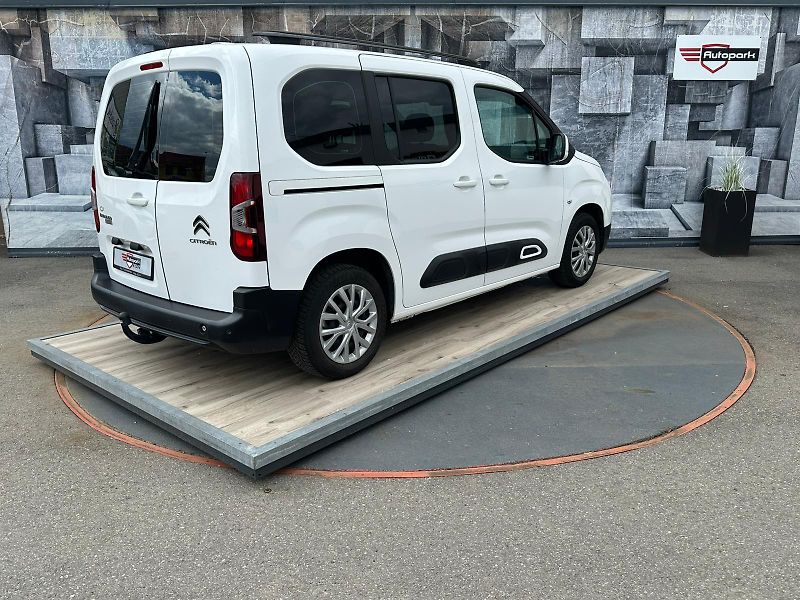 Citroën Berlingo (2019) 1.2i, 81KW, TEMPOMAT - fotka 6 z 24