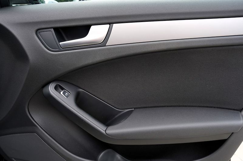 Audi A4 2.0 TDI/manuál/180 PS - fotka 20 z 42