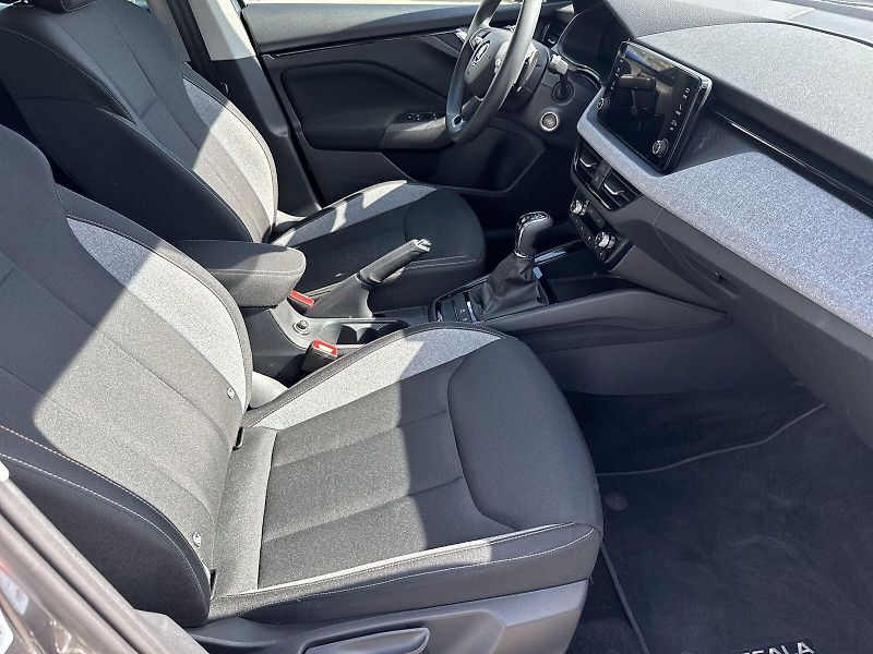 Škoda Scala (2024) 1.0 TSI DSG Selection - fotka 9 z 31