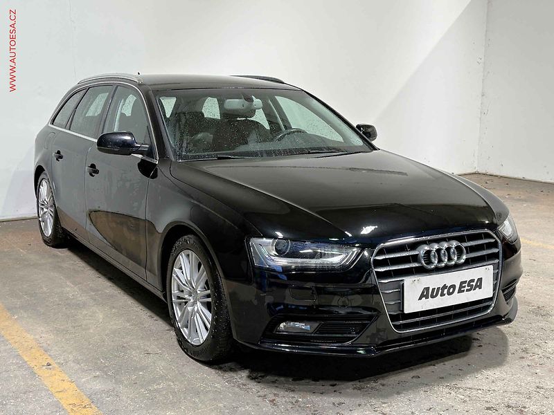 Audi A4 (2015) 2.0 TDi, TZ, bixen, +ALU - fotografie inzerátu