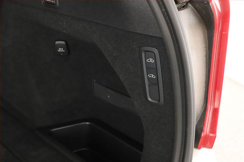 Volvo XC90 (2024) B5 AWD - fotka 16 z 20
