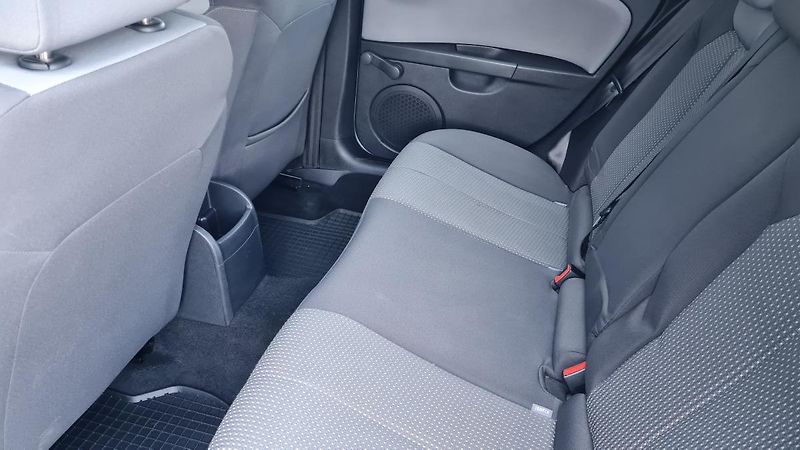 Seat Leon (2011) 1,6TDI 77KW   - fotka 18 z 24