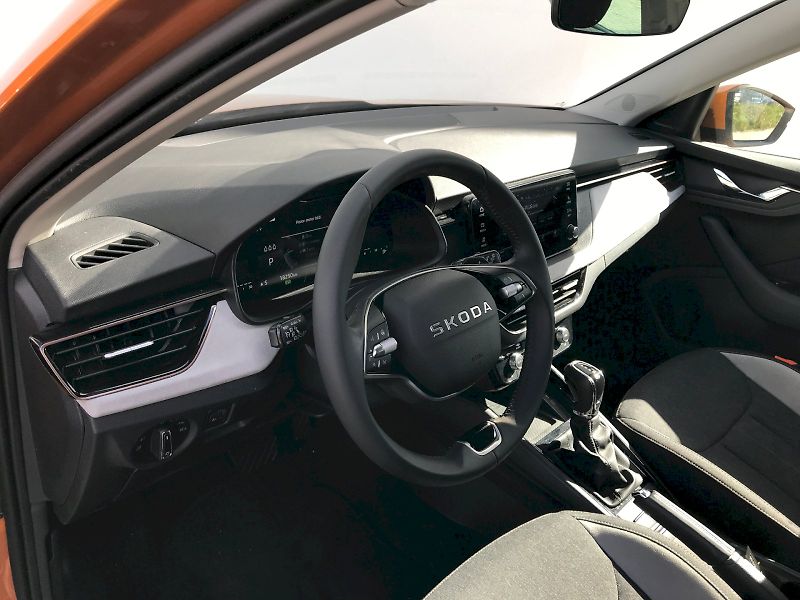 Škoda Kamiq (2025) SELEC TSI 85/1.0 A7F - fotka 14 z 25