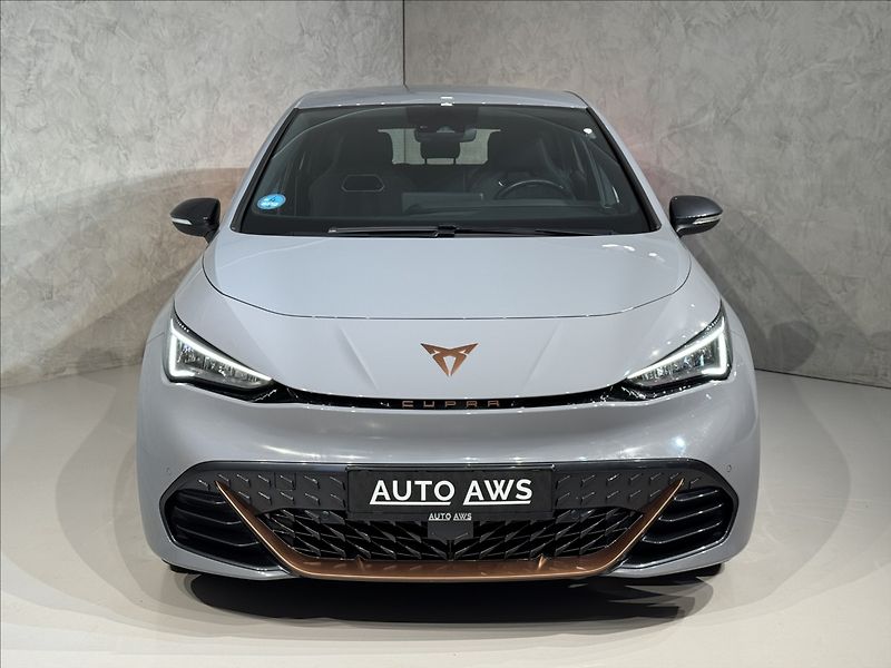 Cupra Born 150kW LED Tepelko Kamera - fotka 3 z 48
