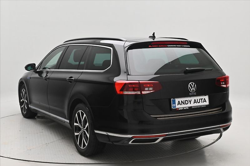 Volkswagen Passat 1,4 GTE 160 kW DSG Business Zá - fotka 7 z 30